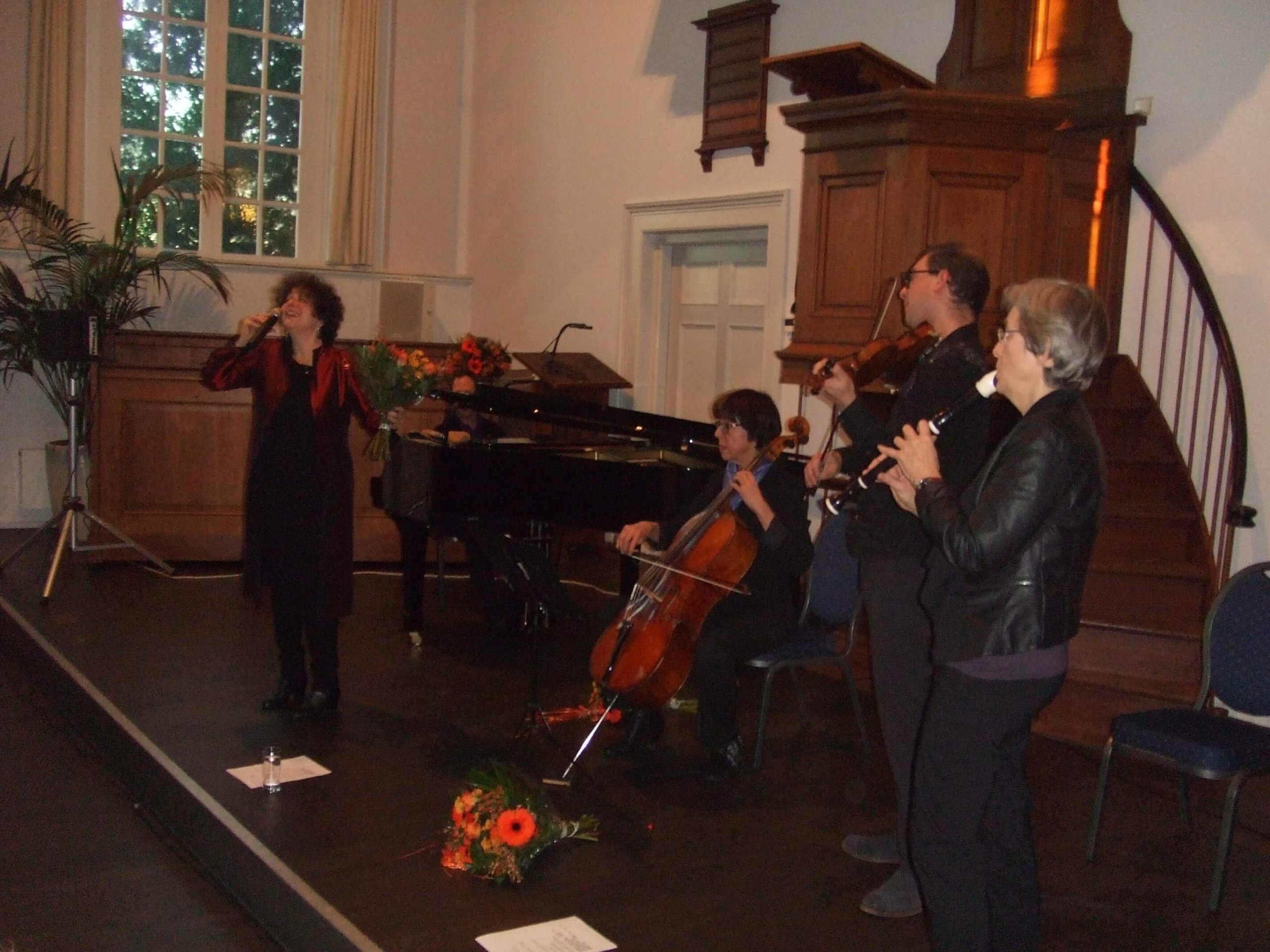 Shura Lipovsky met het ensemble Novaya Shira